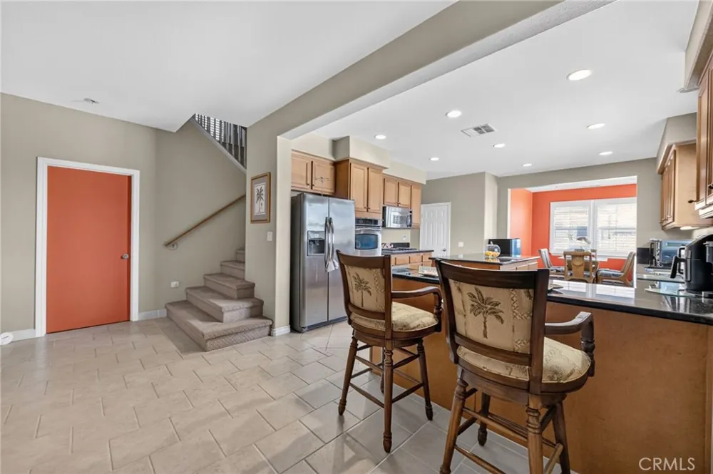 8418 Lourenco Lane Eastvale, CA 92880