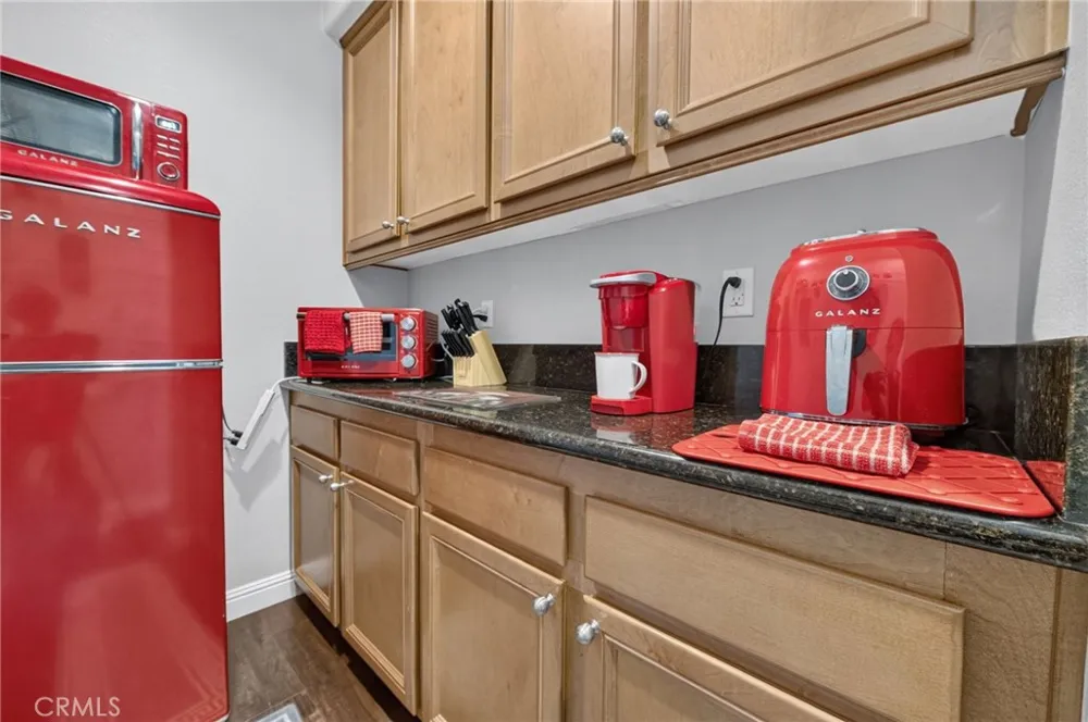 8418 Lourenco Lane Eastvale, CA 92880