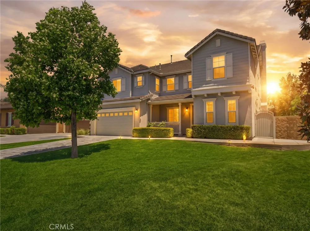 8418 Lourenco Lane Eastvale, CA 92880