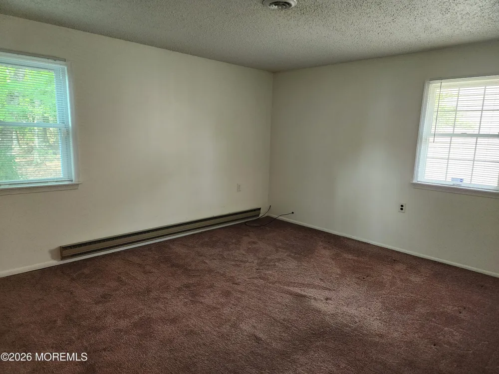 206 Yorktowne Drive Little Egg Harbor, NJ 08087