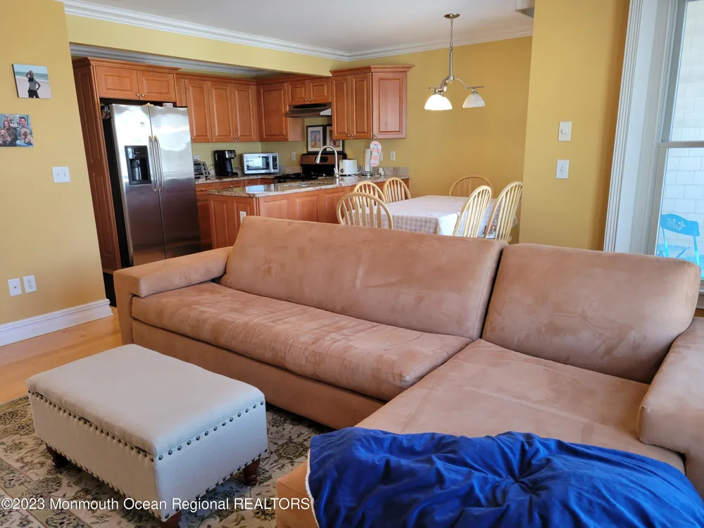 27 Broadway Point Pleasant Beach, NJ 08742