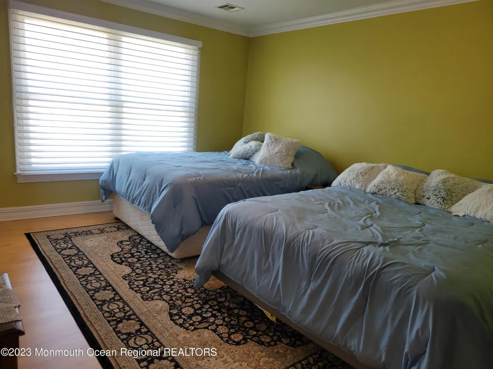 27 Broadway Point Pleasant Beach, NJ 08742