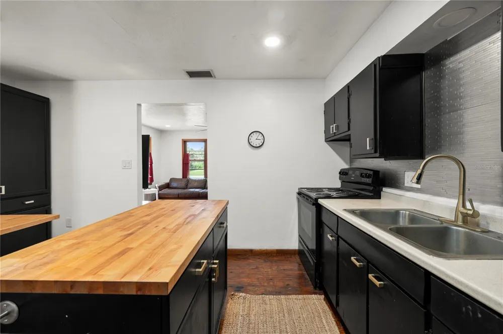 809 BURLAND STREET Punta Gorda, FL 33950