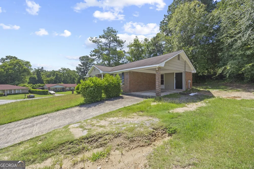 2260 Arrowwood DR Macon, GA 31206