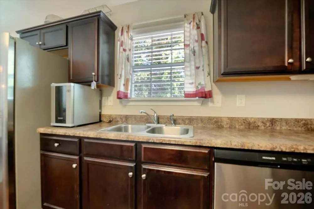 1057 Bolivia Drive Gastonia, NC 28054