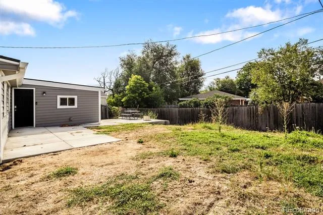 1860 W Arkansas Avenue Denver, CO 80223