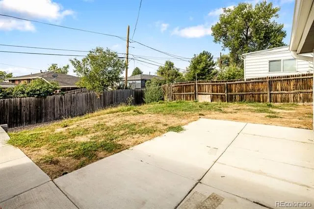 1860 W Arkansas Avenue Denver, CO 80223