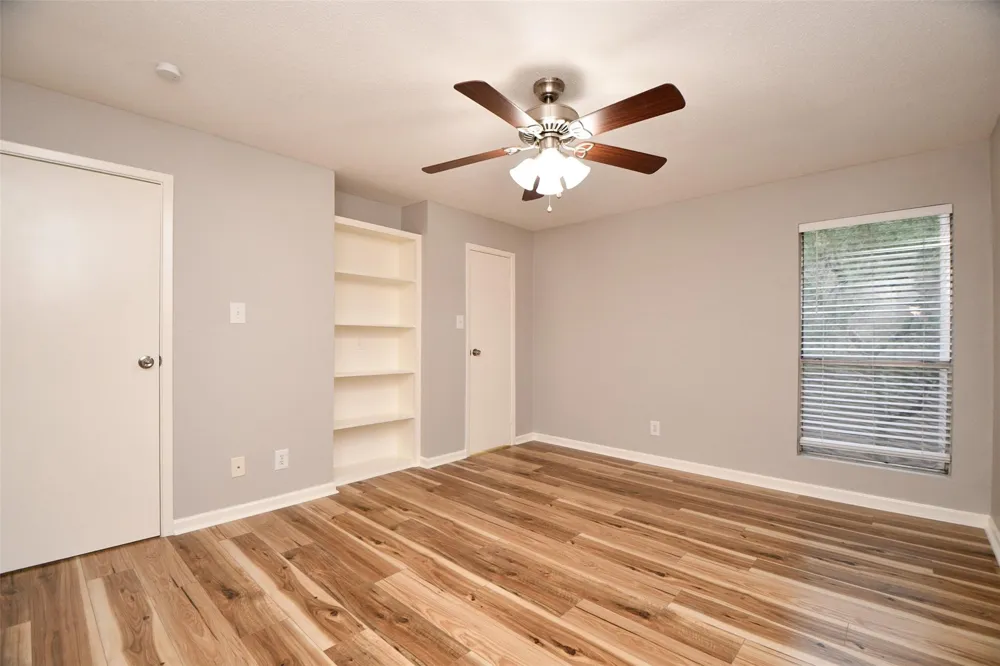 12955 Woodforest Boulevard #20 Houston, TX 77015
