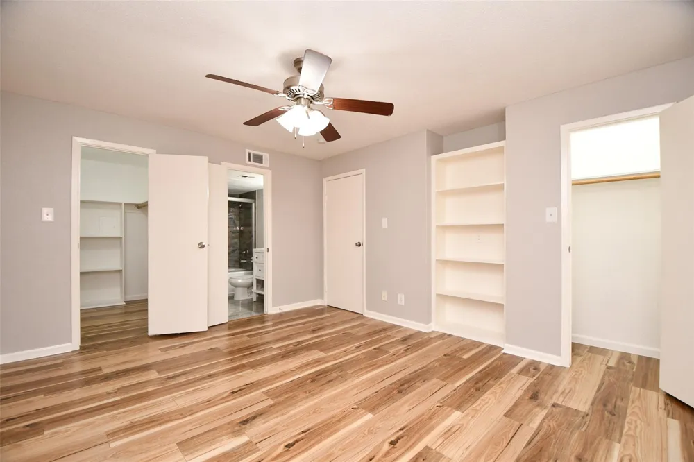 12955 Woodforest Boulevard #20 Houston, TX 77015