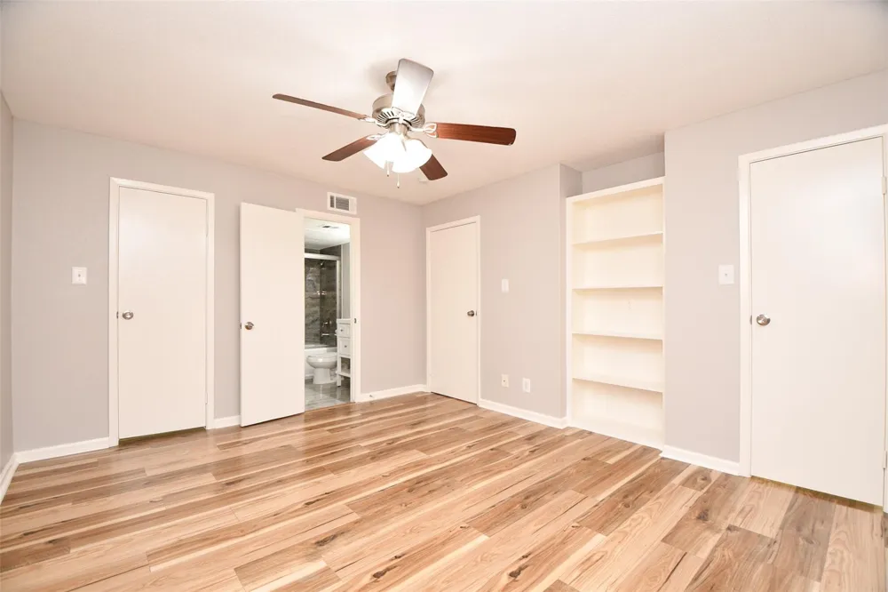 12955 Woodforest Boulevard #20 Houston, TX 77015