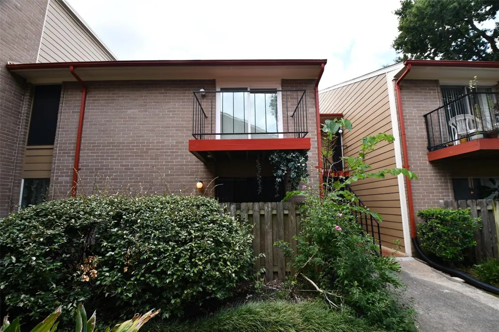 12955 Woodforest Boulevard #20 Houston, TX 77015