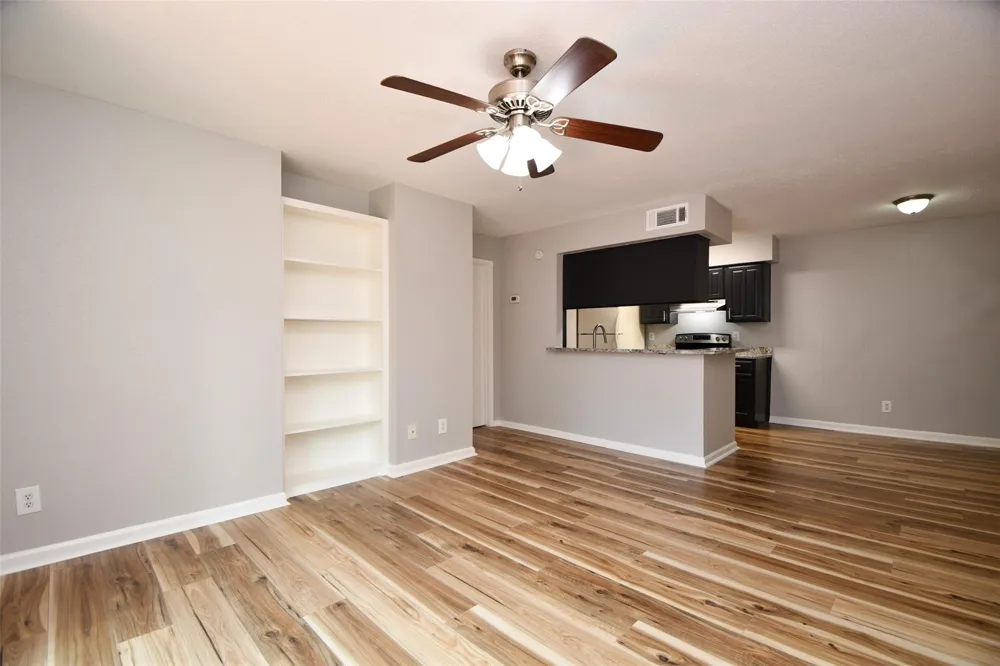 12955 Woodforest Boulevard #20 Houston, TX 77015