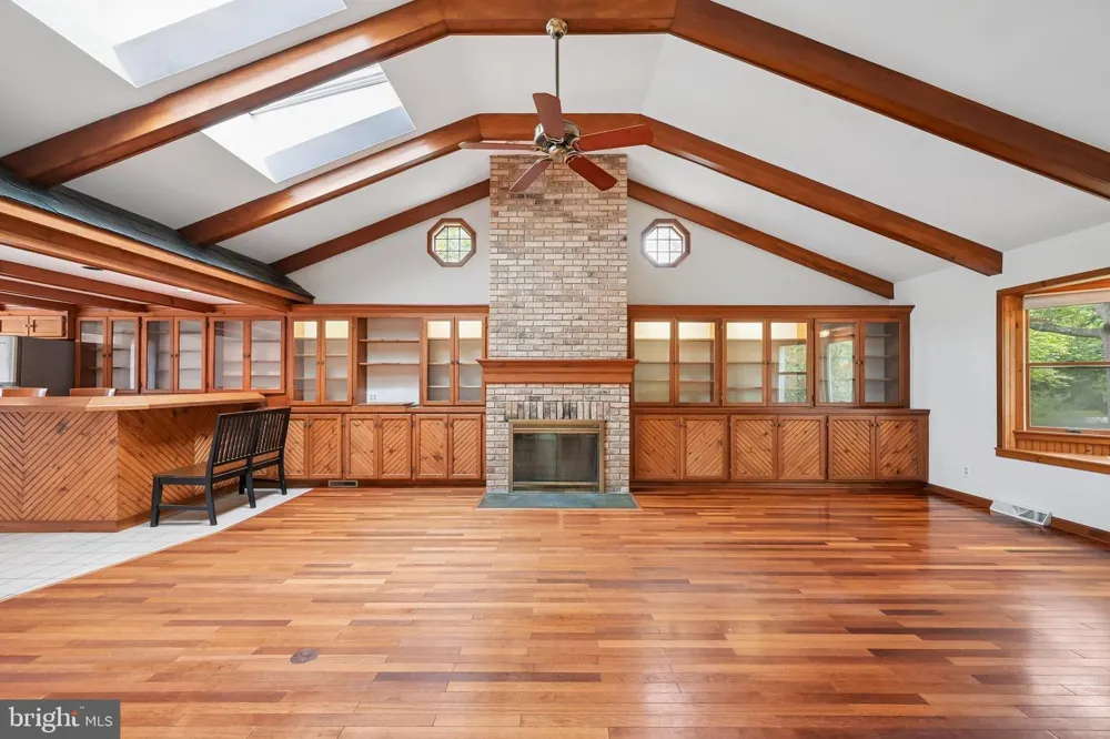 3 DARVEL DRIVE Princeton Junction, NJ 08550