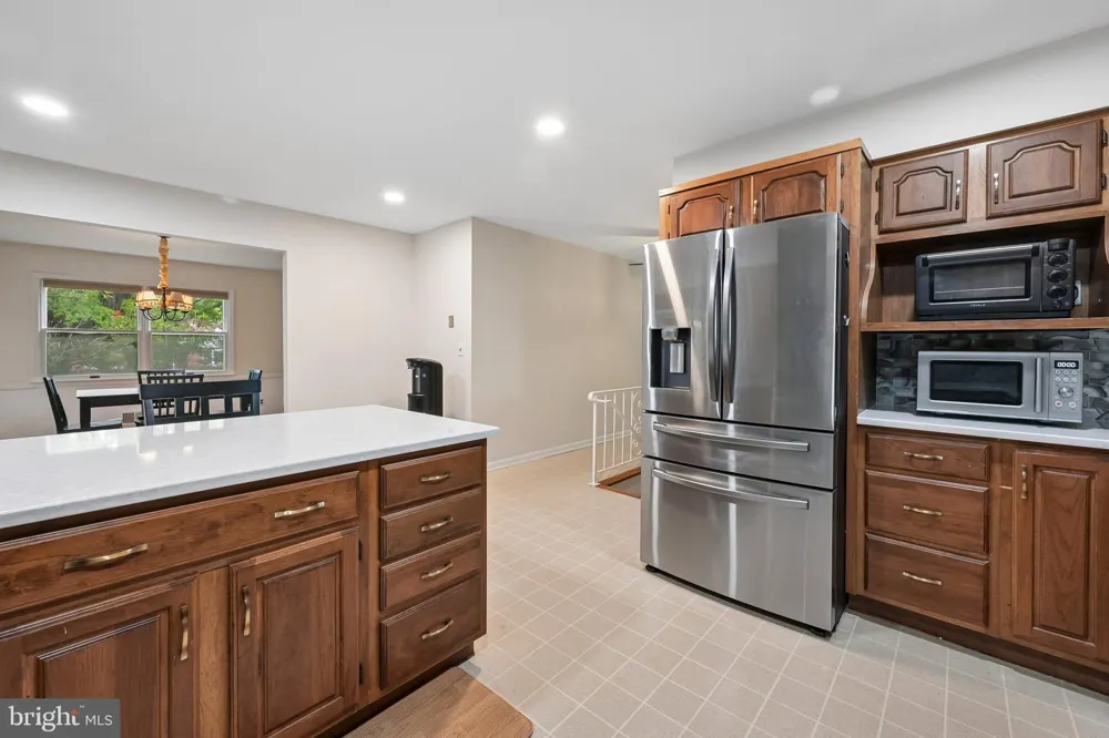 3 DARVEL DRIVE Princeton Junction, NJ 08550