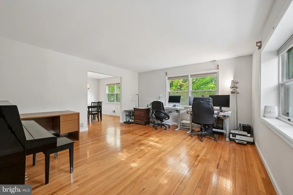 3 DARVEL DRIVE Princeton Junction, NJ 08550