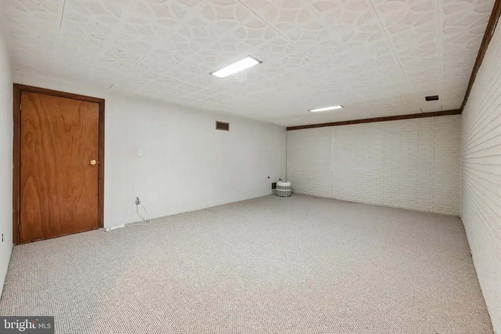 3 DARVEL DRIVE Princeton Junction, NJ 08550