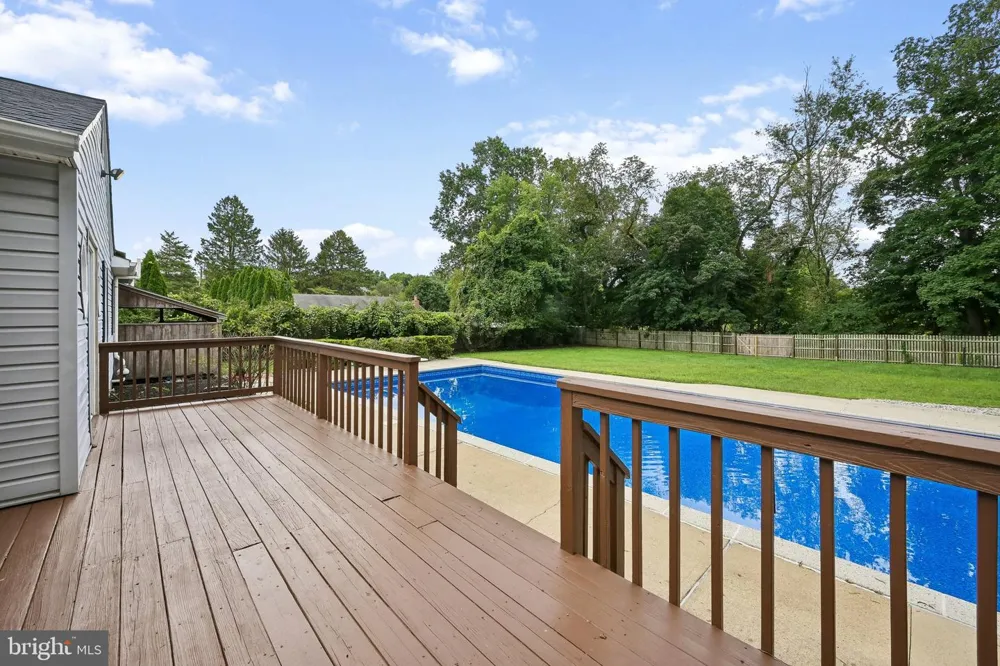 3 DARVEL DRIVE Princeton Junction, NJ 08550