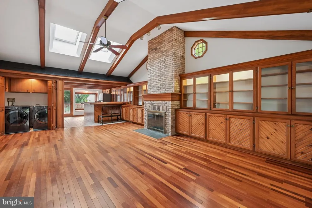 3 DARVEL DRIVE Princeton Junction, NJ 08550