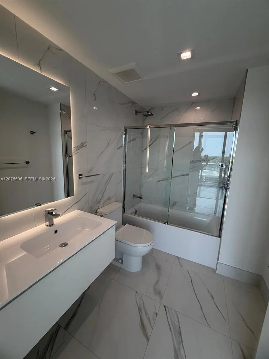 1170 E HALLANDALE BEACH BLVD #607 Hallandale Beach, FL 33009