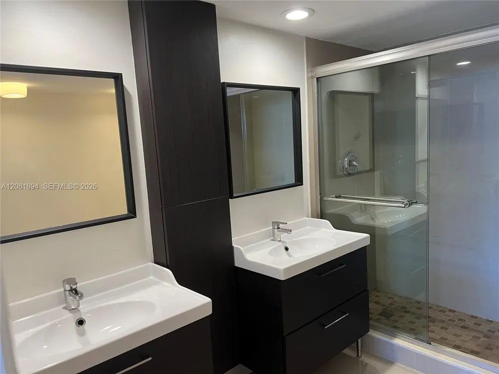 1833 S Ocean Dr #812 Hallandale Beach, FL 33009