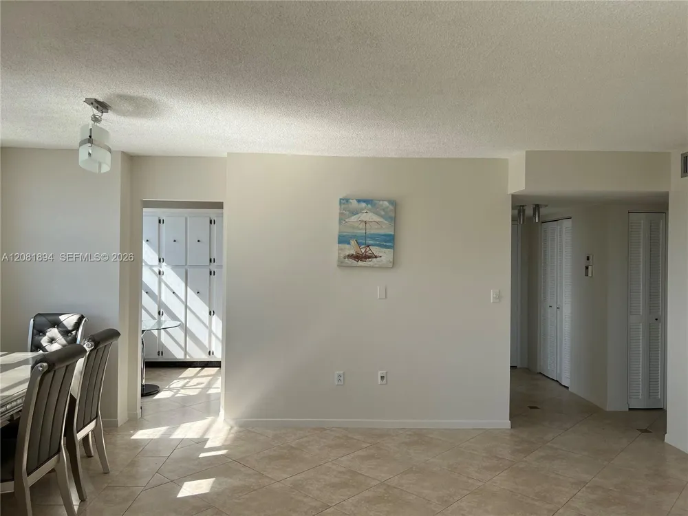1833 S Ocean Dr #812 Hallandale Beach, FL 33009