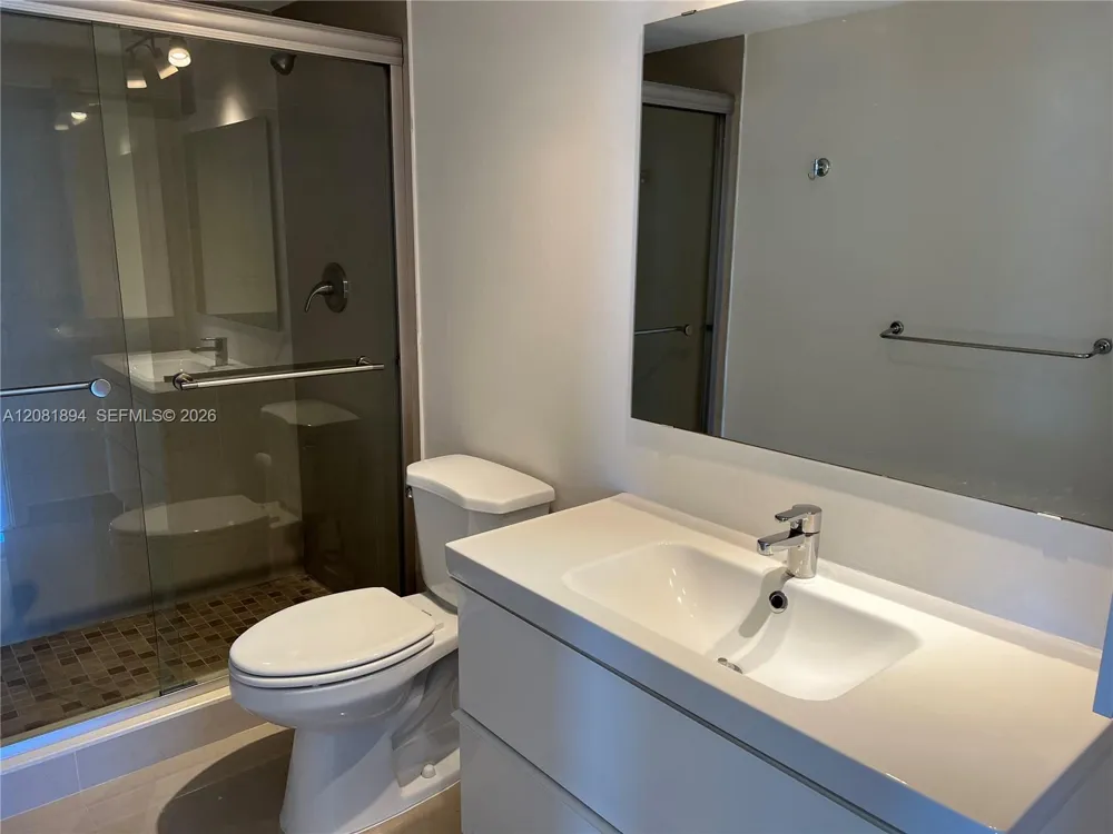 1833 S Ocean Dr #812 Hallandale Beach, FL 33009
