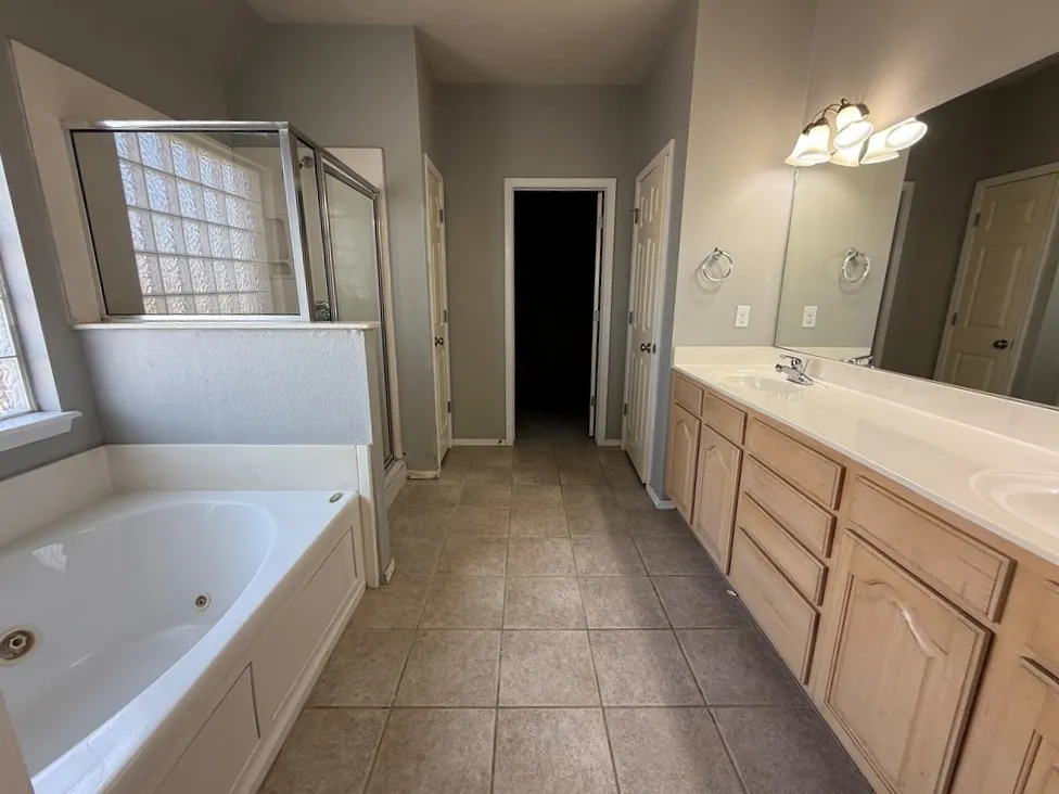 10402 114th EastAvenue Owasso, OK 74055