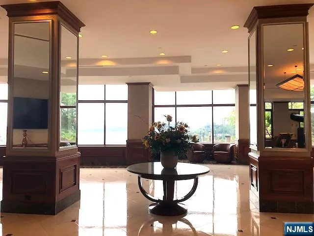 100 Old Palisade Road 1505 Fort Lee, NJ 07024