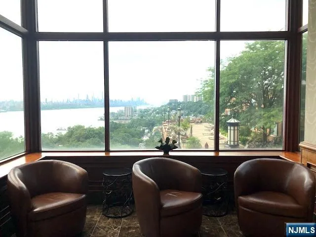 100 Old Palisade Road 1505 Fort Lee, NJ 07024