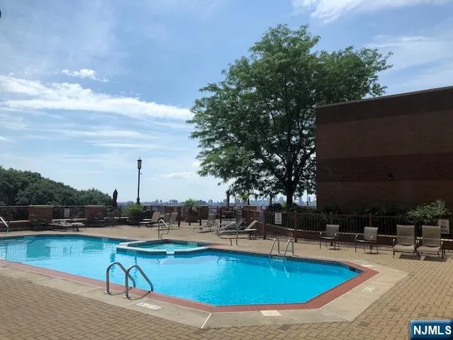100 Old Palisade Road 1505 Fort Lee, NJ 07024