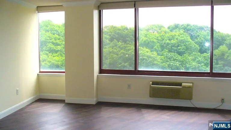 100 Old Palisade Road 1505 Fort Lee, NJ 07024