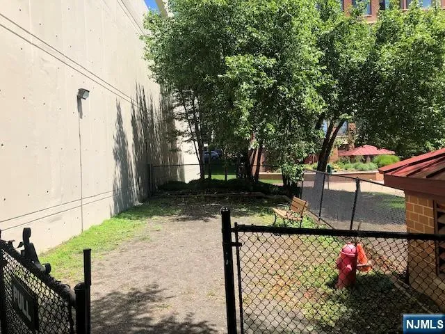 100 Old Palisade Road 1505 Fort Lee, NJ 07024