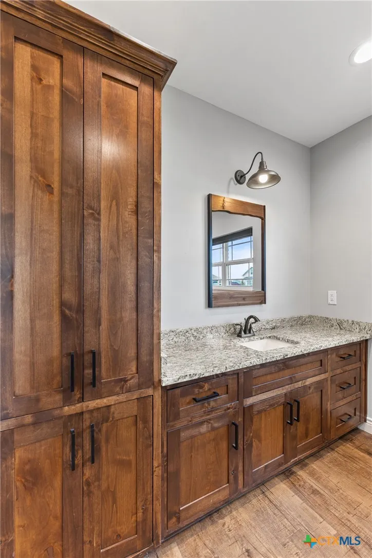 36 Meadow Creek Drive Inez, TX 77968