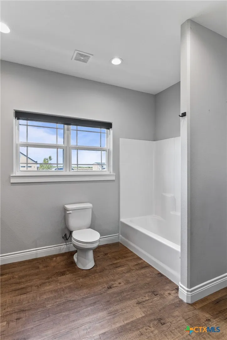 36 Meadow Creek Drive Inez, TX 77968