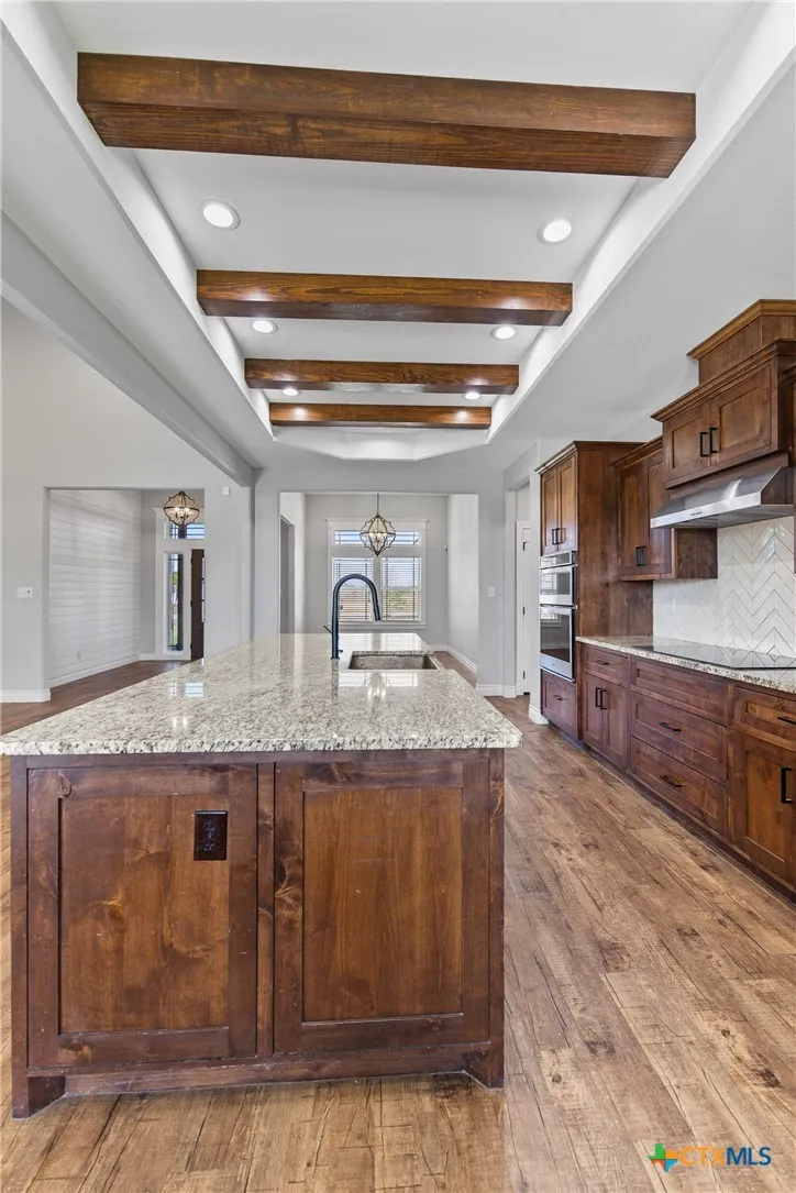 36 Meadow Creek Drive Inez, TX 77968