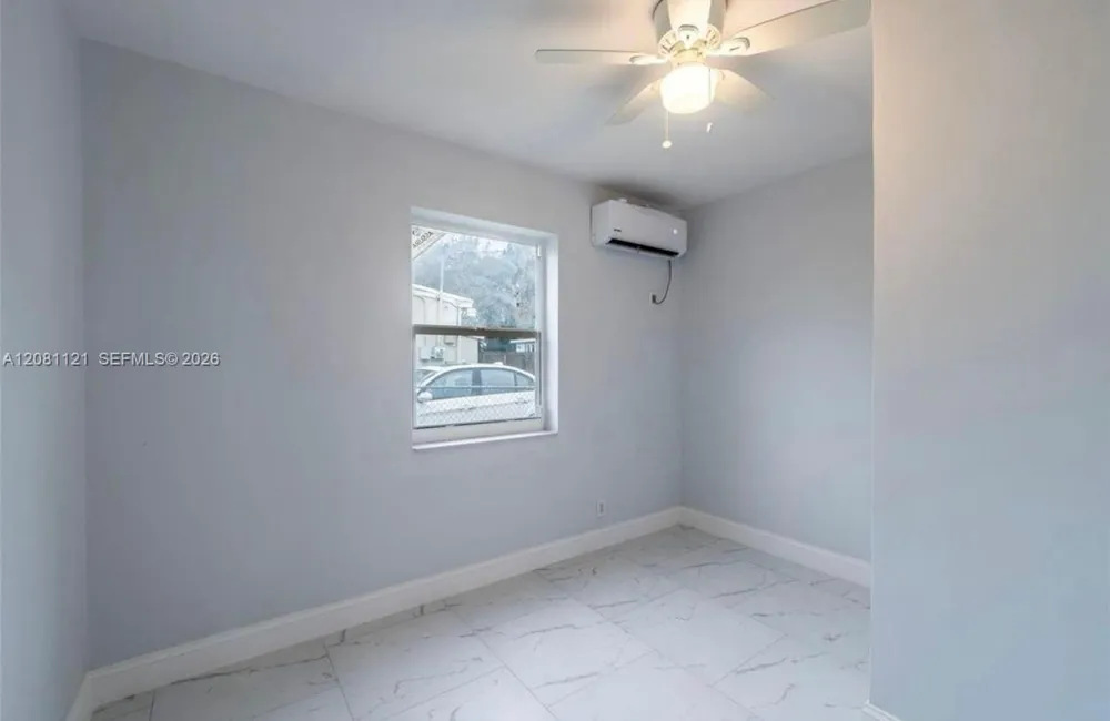 425 NW 14th Way Fort Lauderdale, FL 33311