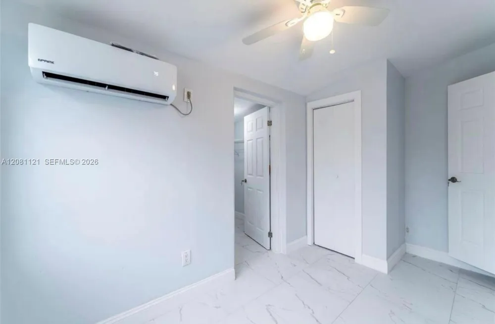 425 NW 14th Way Fort Lauderdale, FL 33311