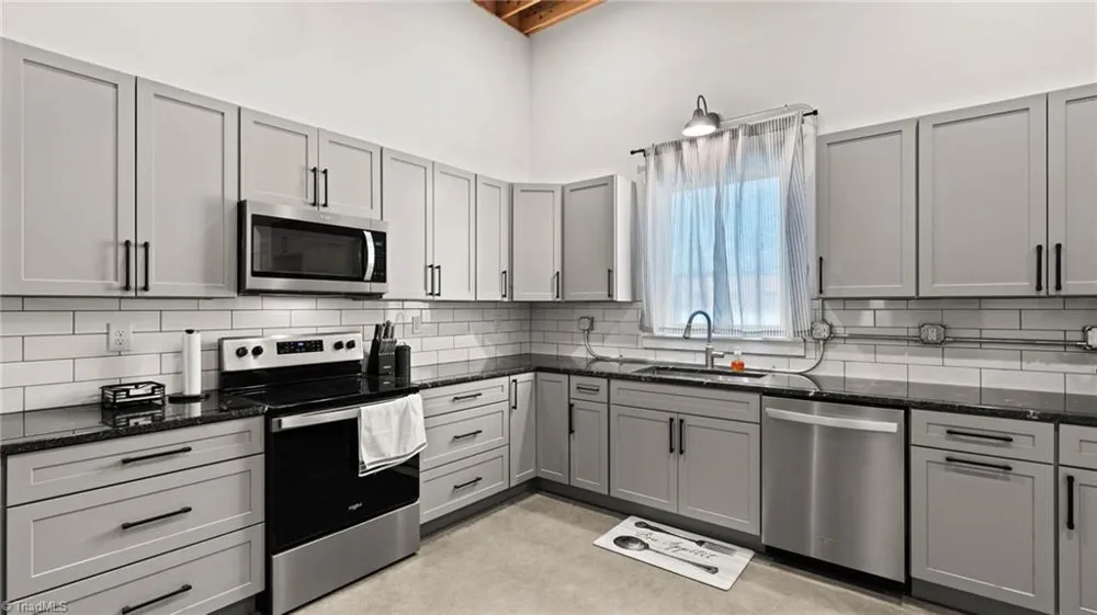 215 SE Jefferson Station Place #210 West Jefferson, NC 28694