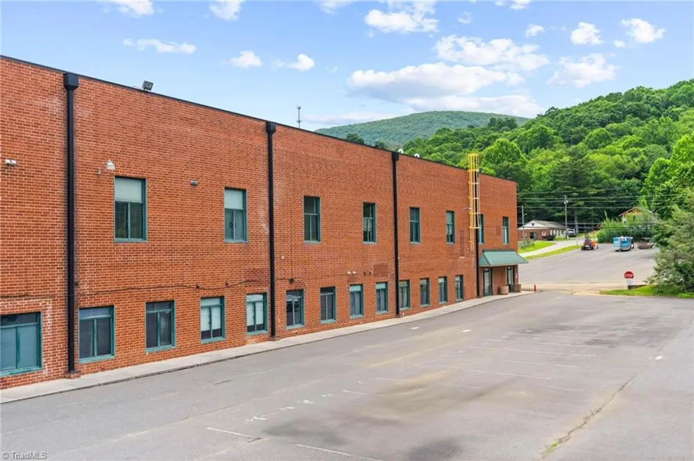 215 SE Jefferson Station Place #210 West Jefferson, NC 28694