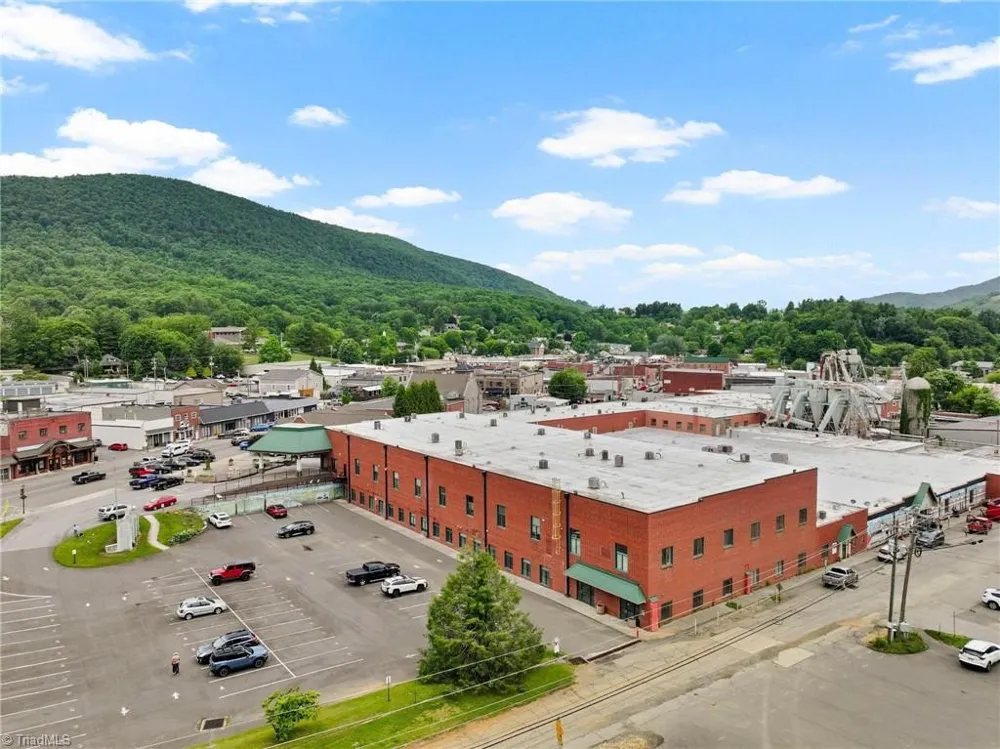 215 SE Jefferson Station Place #210 West Jefferson, NC 28694