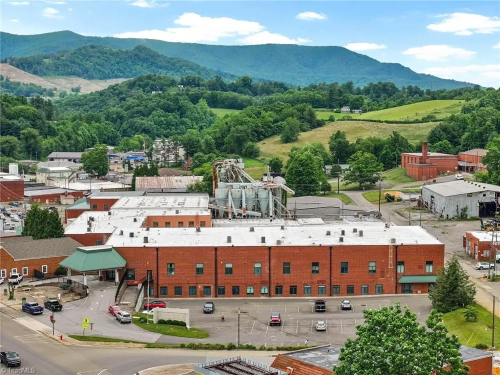 215 SE Jefferson Station Place #210 West Jefferson, NC 28694