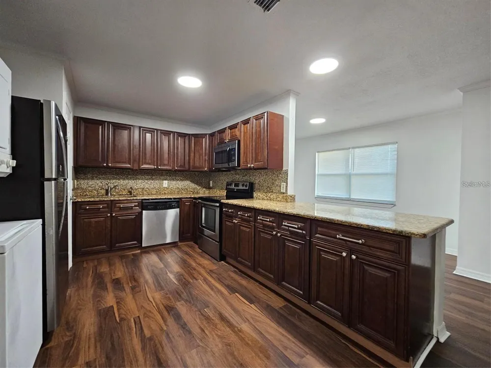 2408 BARLEY CLUB COURT #7 Orlando, FL 32837