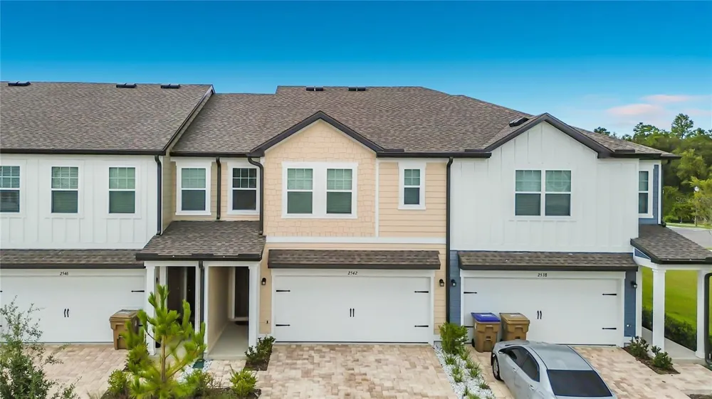 2542 GREY HAWK DRIVE Kissimmee, FL 34746