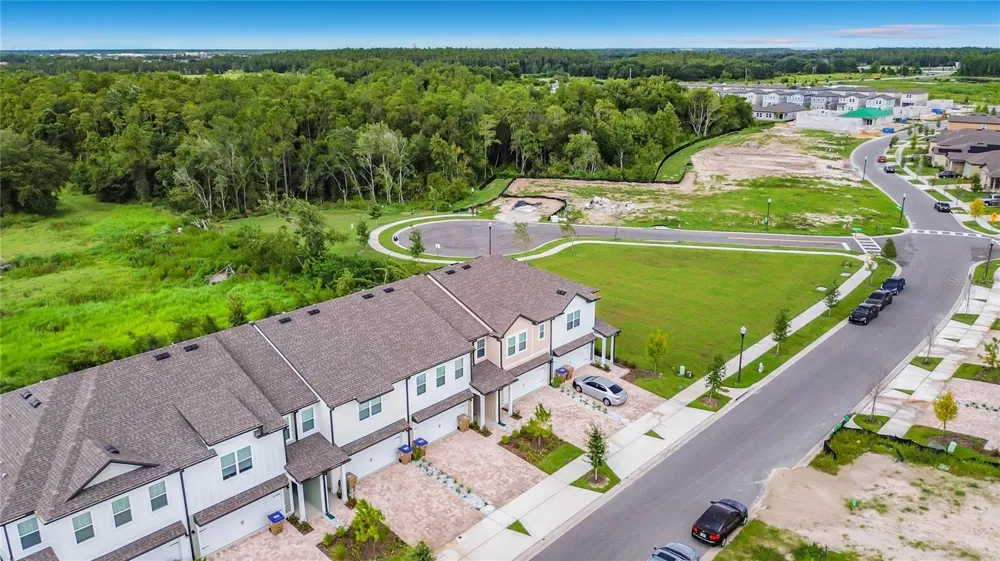 2542 GREY HAWK DRIVE Kissimmee, FL 34746
