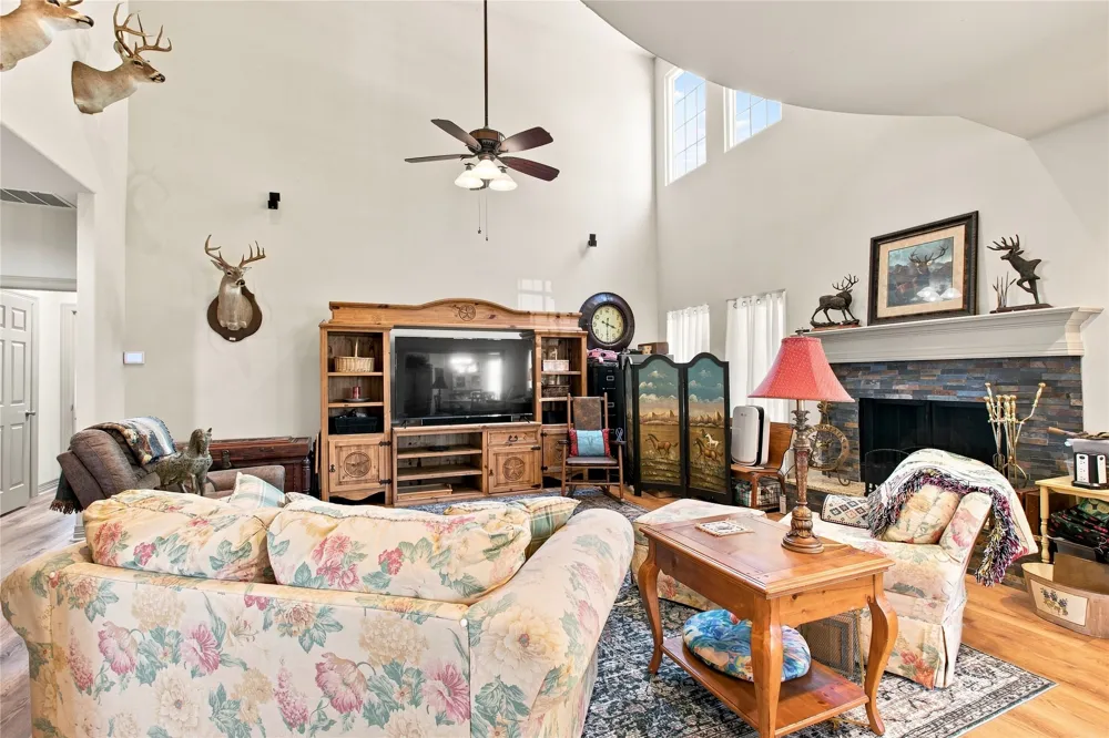 4905 County Road 1134 Leonard, TX 75452
