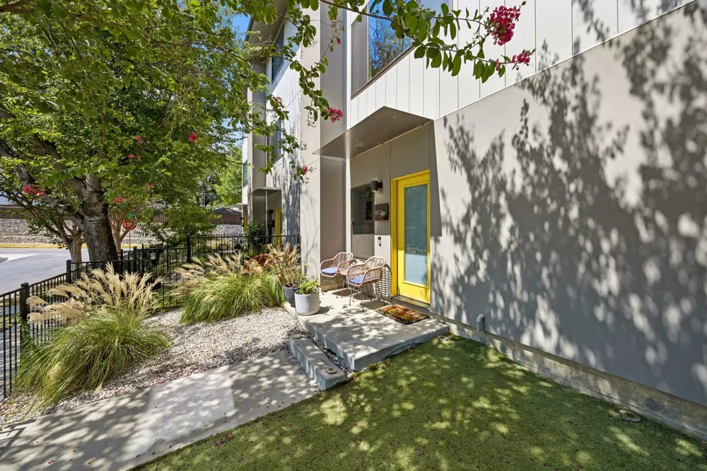 2630 Calvin Street #101 Dallas, TX 75204