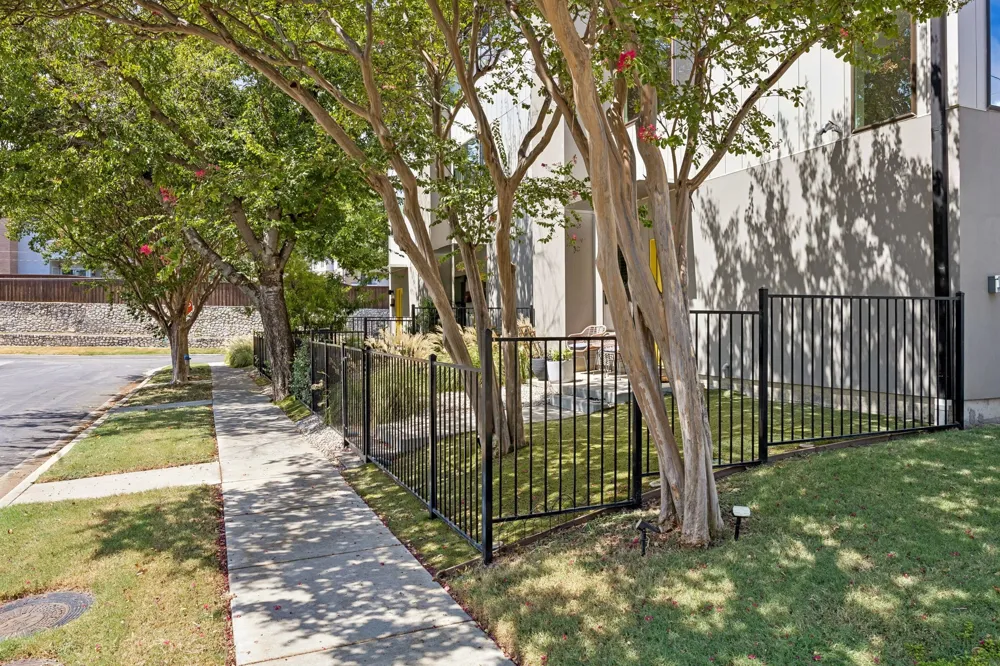 2630 Calvin Street #101 Dallas, TX 75204