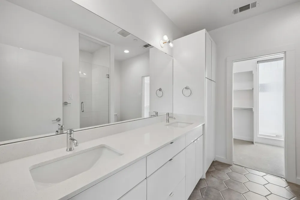 2630 Calvin Street #101 Dallas, TX 75204