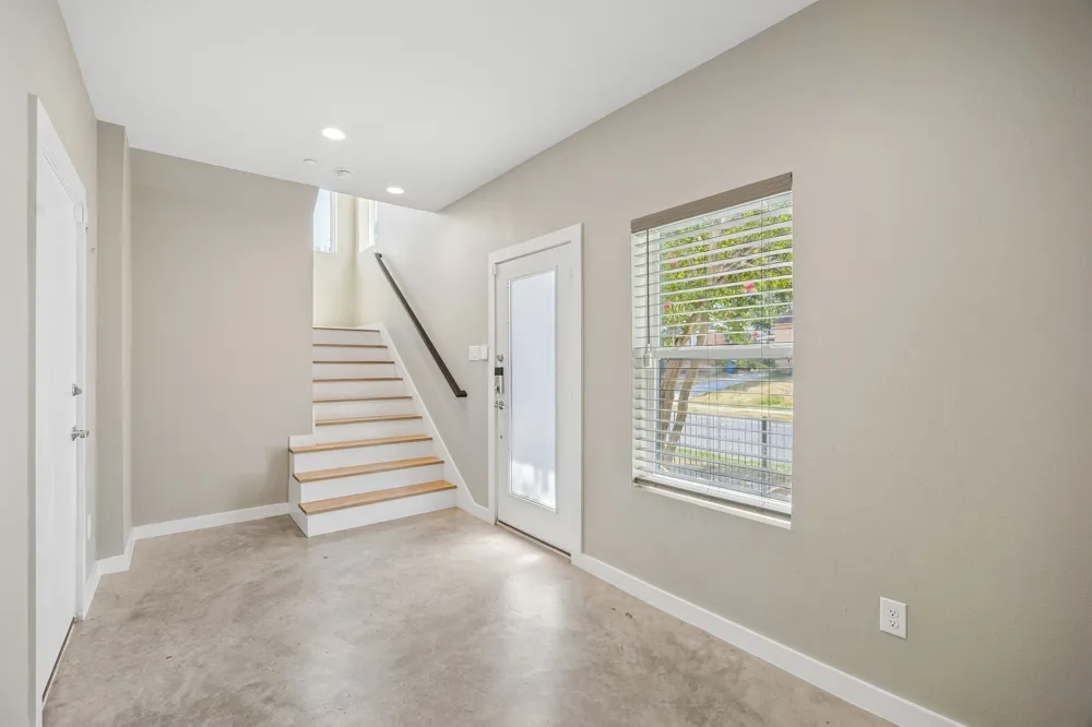 2630 Calvin Street #101 Dallas, TX 75204