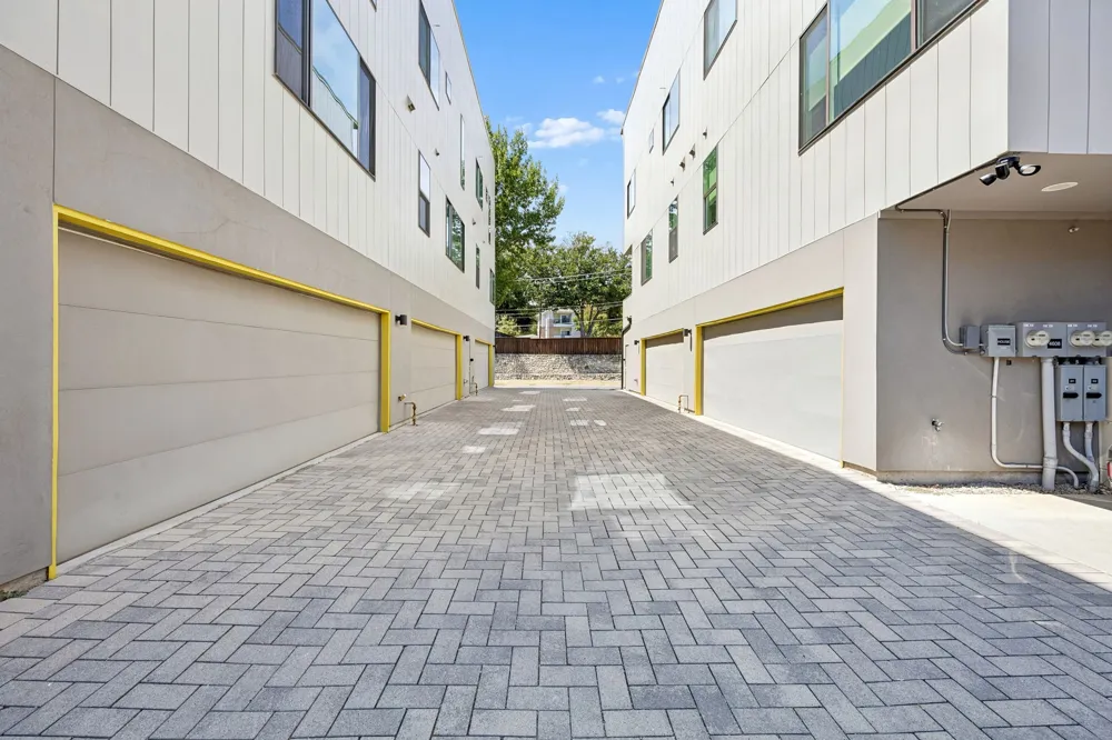 2630 Calvin Street #101 Dallas, TX 75204